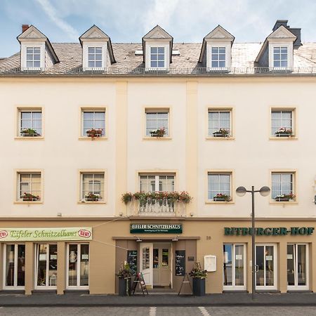 Hotel Bitburger Hof Bagian luar foto