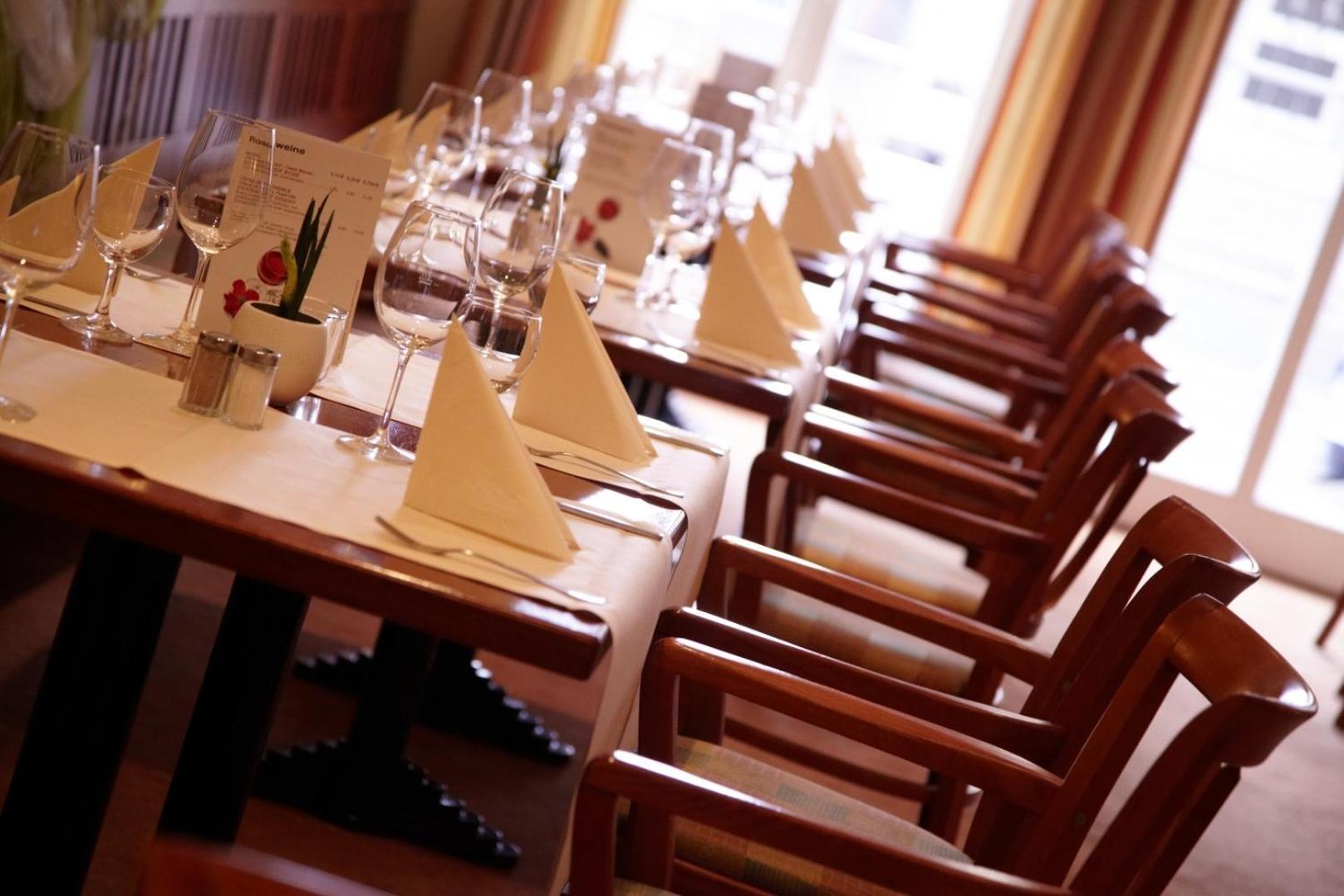 Hotel Bitburger Hof Bagian luar foto