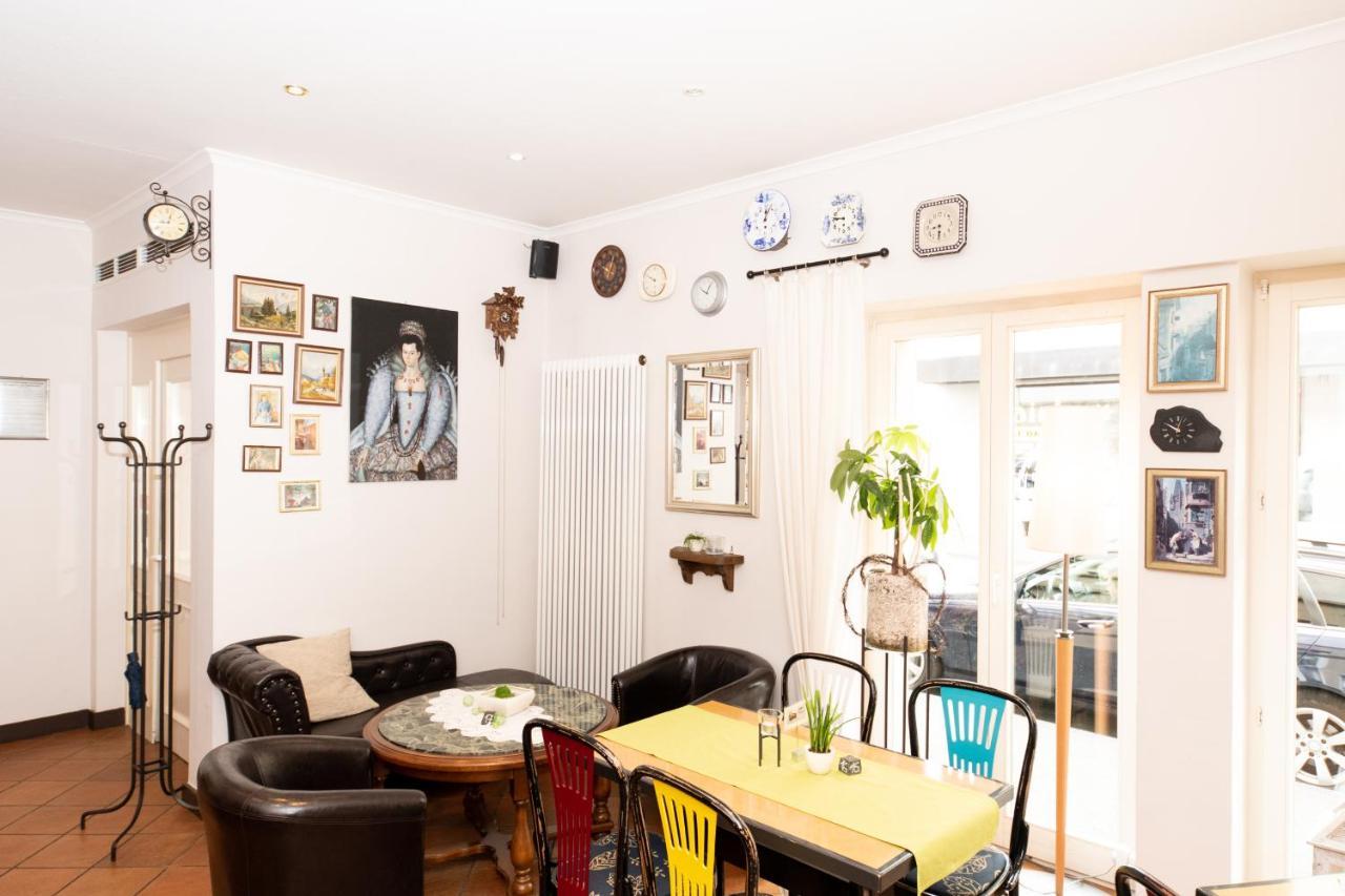 Hotel Bitburger Hof Bagian luar foto